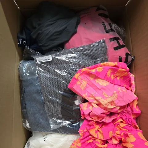 LARGE BOX OF ASSORTED CLOTHING ITEMS IN VARIOUS SIZES, STYLES AND COLOUR 