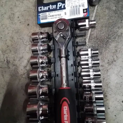 CLARKE PRO SOCKET SET