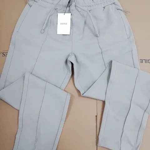 ARNE 5ECHNICAL JERSEY JOGGERS IN STONE - M