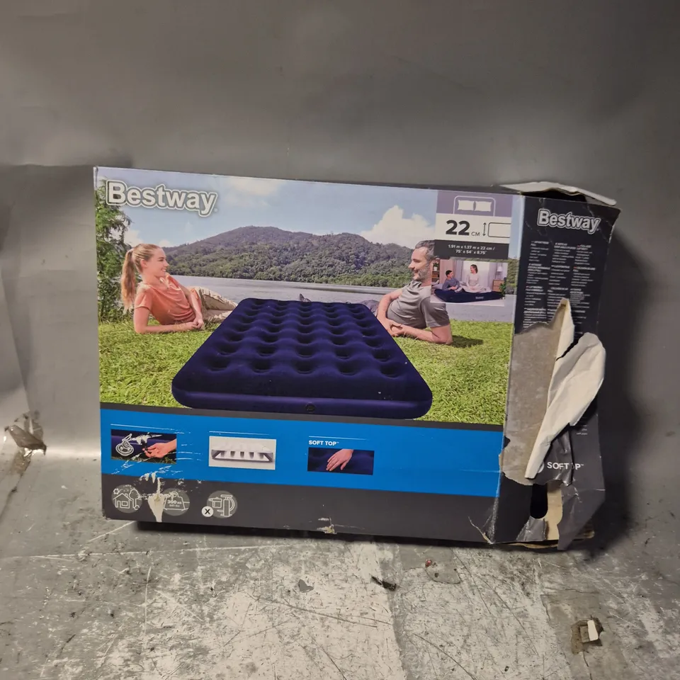 BOXED BESTWAY INFLATABLE AIRBED - 22CM