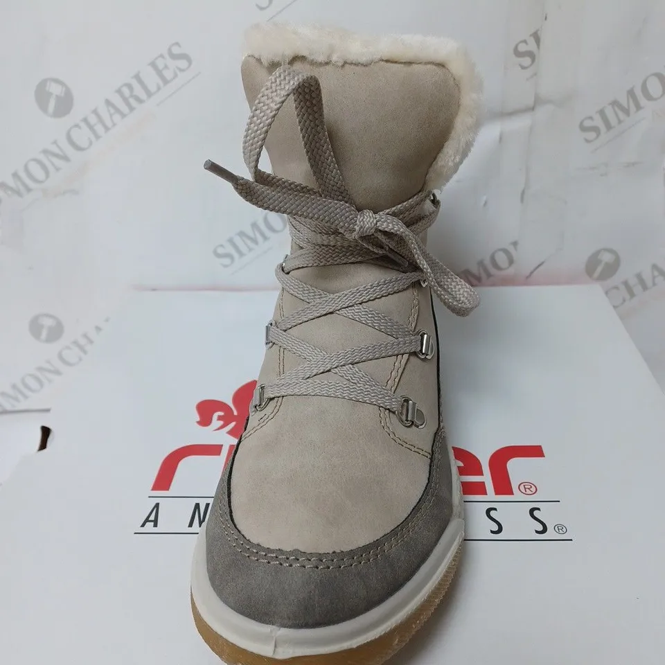 BOXED RIEKER ANTISTRESS WARM HIKING BOOTS, CREAM - SIZE 5