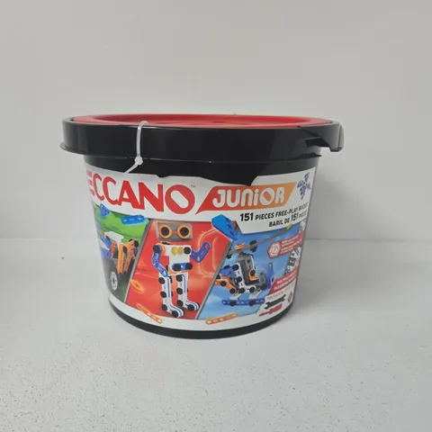 JUNIOR CONSTRUCTION TOY SET BUCKET – 151 PIECES