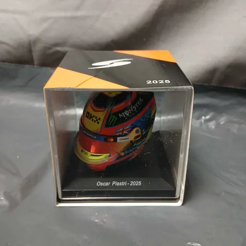 OSCAR PIASTRI 1:5 SCALE COLLECTIBLE HELMET – BOXED 