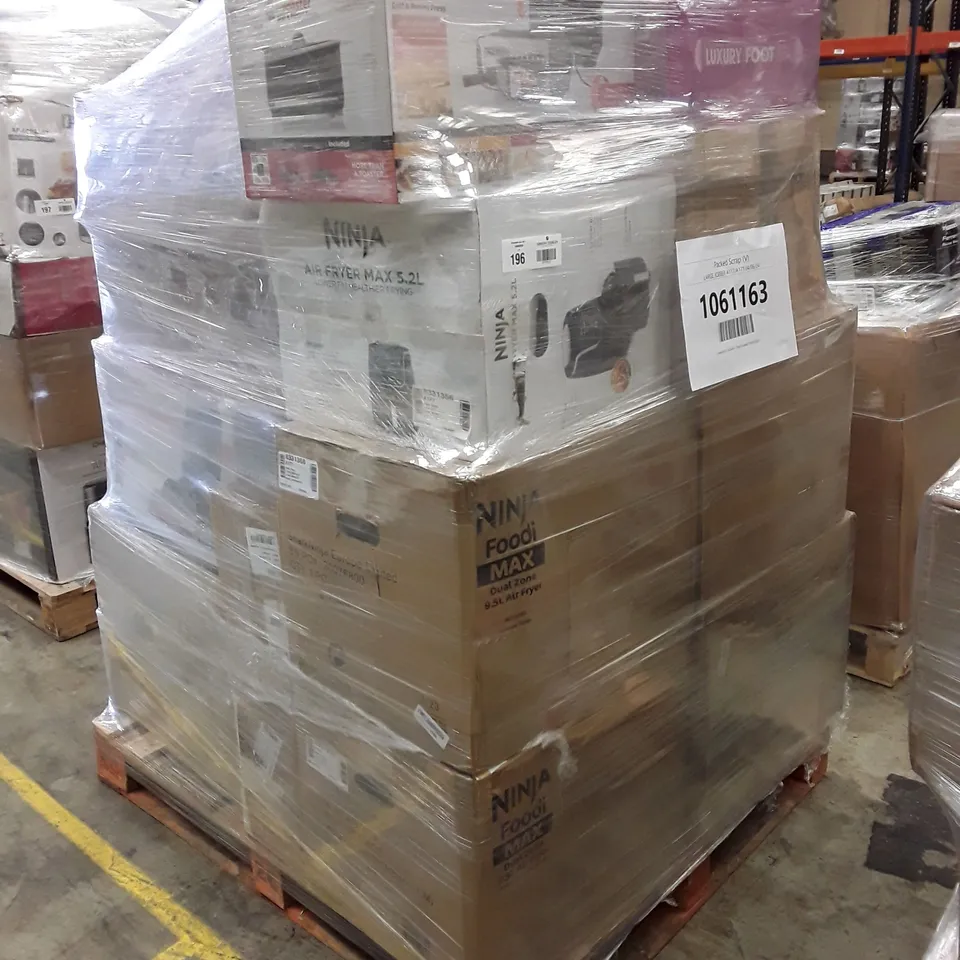 PALLET OF APPROXIMATELY 23 UNPROCESSED RAW RETURN HOUSEHOLD AND ELECTRICAL GOODS TO INCLUDE;
