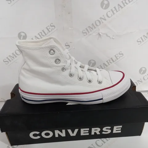 BOXED PAIR OF CONVERSE FOOTWEAR SIZE 4