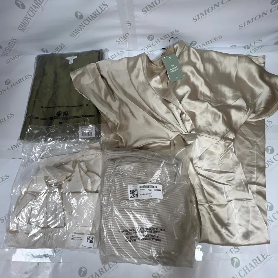 LARGE BOX OF ASSORTED CLOTHING TO INCLUDE H&M AND TOP SHOP 