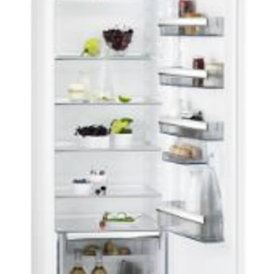 AEG 6000 SERIES TALL INTEGRATED FRIDGE 310L MODEL SKE818E1DC RRP £1000