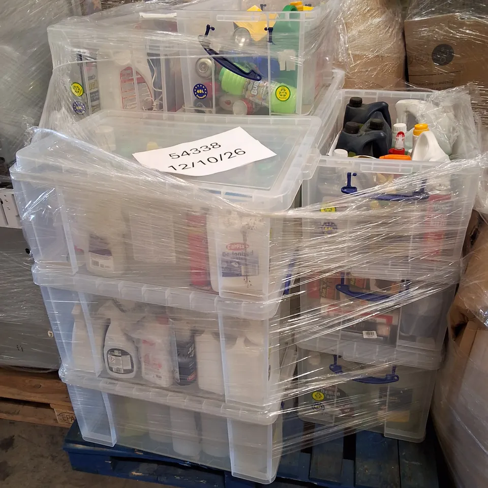 PALLET CONTAINING LARGE ASSORTMENT OF CLEANING PRODUCTS IN CLEAR STORAGE BOXES