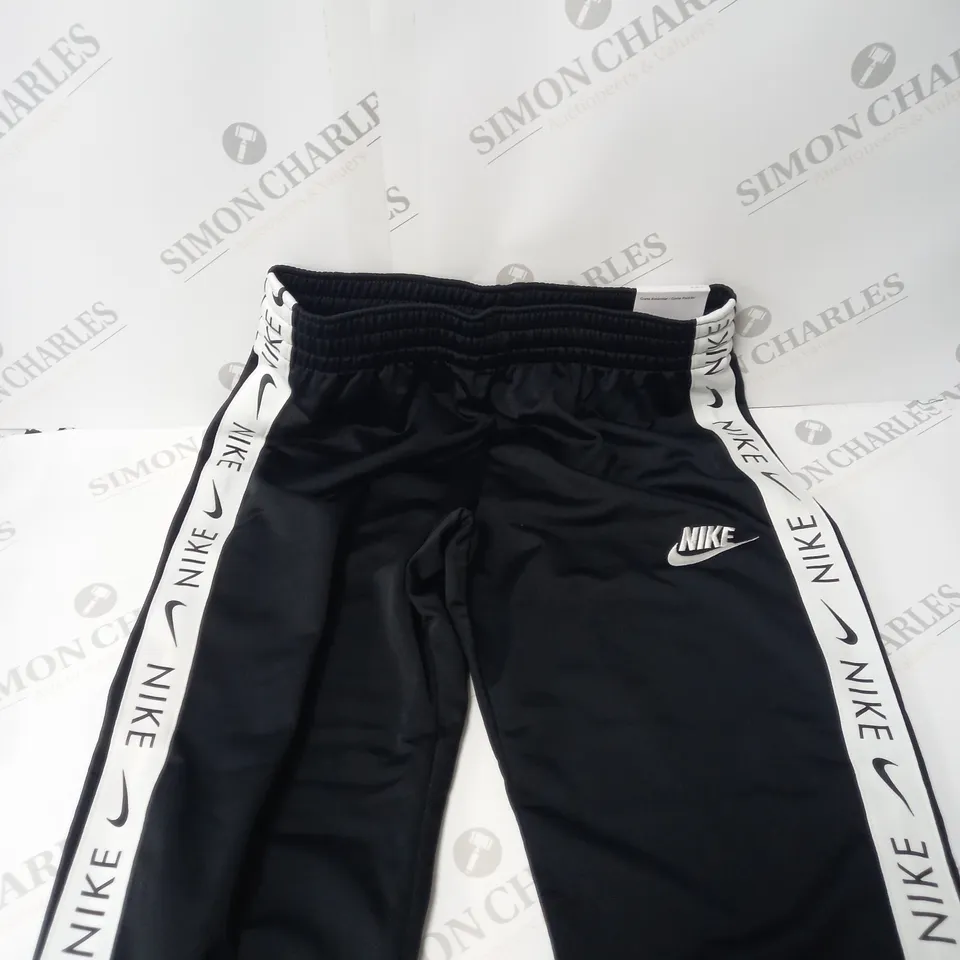 NIKE STANDARD FIT TRAINING LEGGINGS IN BLACK/WHITE - L