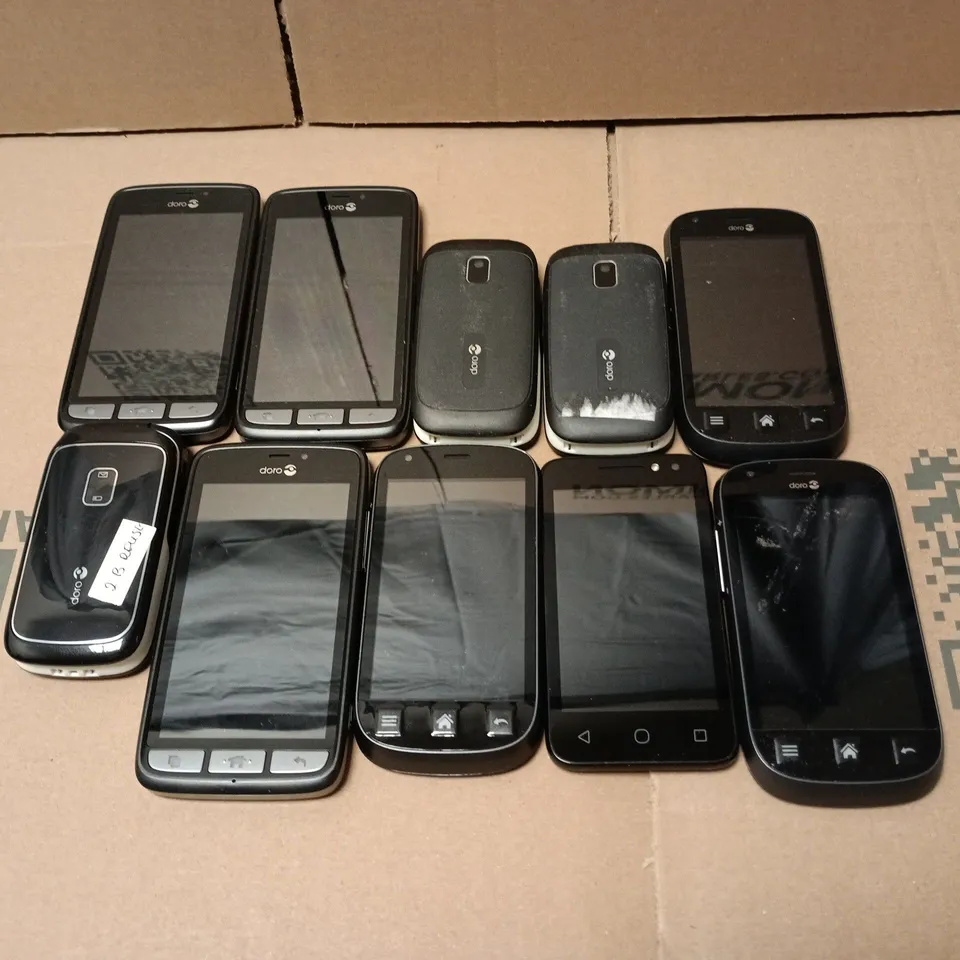 APPROX 10 ASSORTED MOBILE PHONES 
