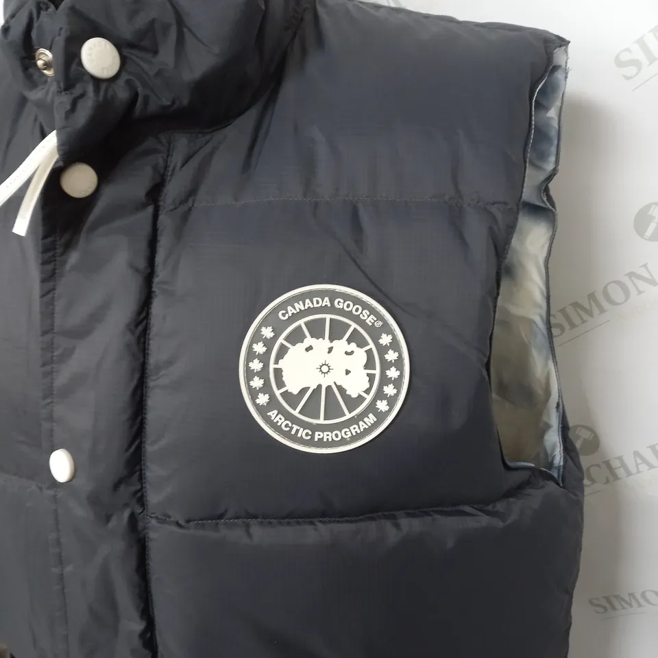 CANADA GOOSE ZIPPED GILET SIZE M