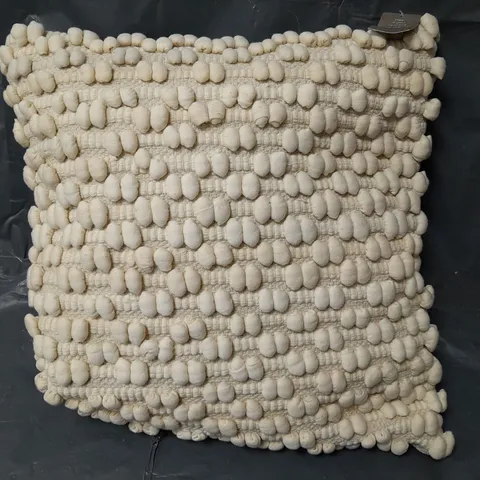 TRULY 50x50 CUSHION IN CREAM