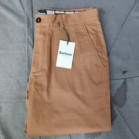 BARBOUR SUEDED SATEEN TAILORED FIT TROUSERS IN SANDSTONE SIZE 34RG