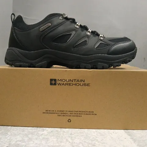 BOXED PAIR OF MOUNTAIN WAREHOUSE ADVENTURER WATERPROOF HIKING SHOES IN BLACK SIZE UK 12