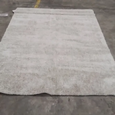 QUALITY DESIGNER AREA RUG - APPROXIMATELY 240X190CM