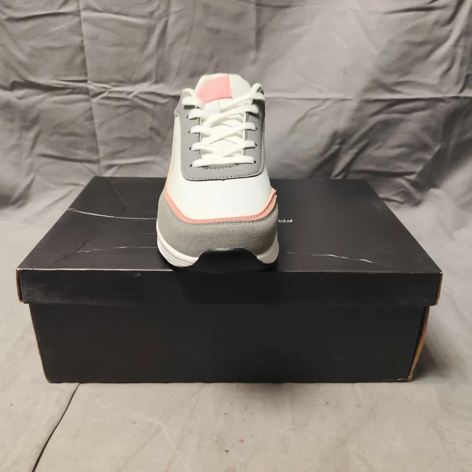 BOXED PAIR OF FRENCH CONNECTION TRAINERS IN GREY/PINK SIZE UK 7