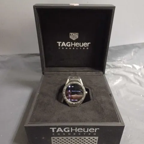 BOXED TAG HEUER MEN'S CONNECTED MODULAR 45 SMART WATCH WITH RUBBER STRAP