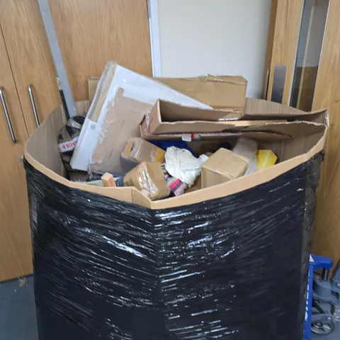 PALLET OF APPROXIMATELY 50 ASSORTED ITEMS