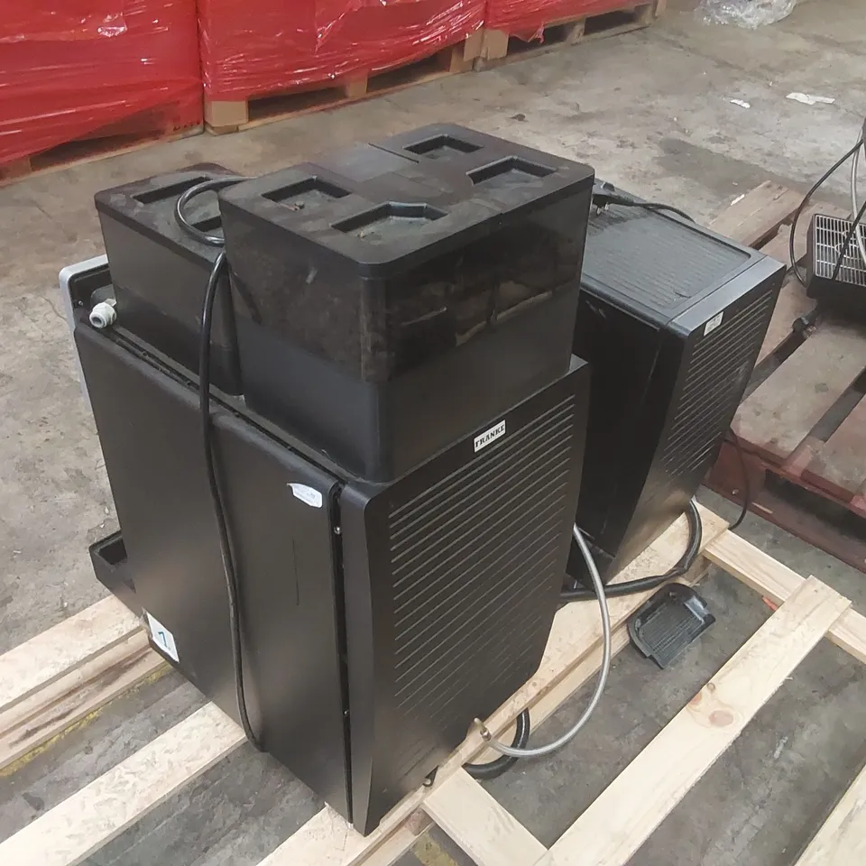 FRANKE A600 COMMERCIAL COFFEE MACHINE WITH MILK CHILLER