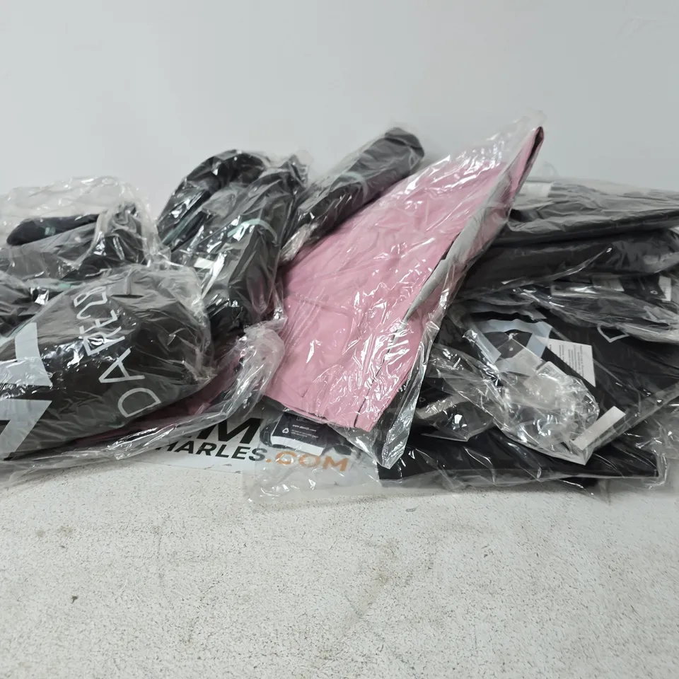 BOX OF APPROXIMATELY 28 BRAND NEW REGATTA CLOTHING ITEMS IN VARIOUS STYLES , COLOURS AND SIZES