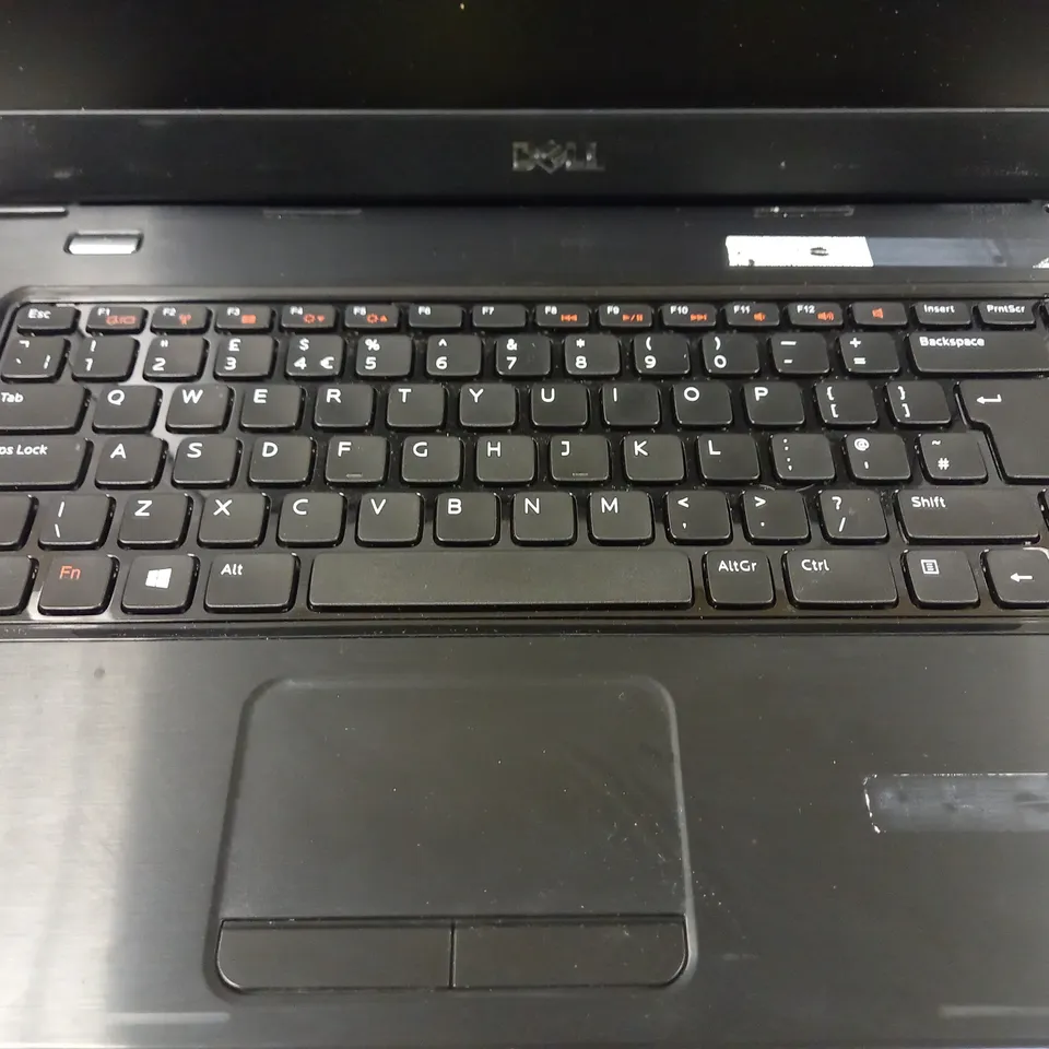 DELL VOSTRO 2520 LAPTOP IN GREY