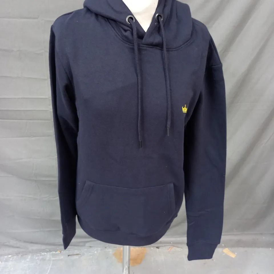 INDUSTRIALIZE CROWN EMBROIDERED JOGGER AND HOODIE SET IN NAVY SIZE M