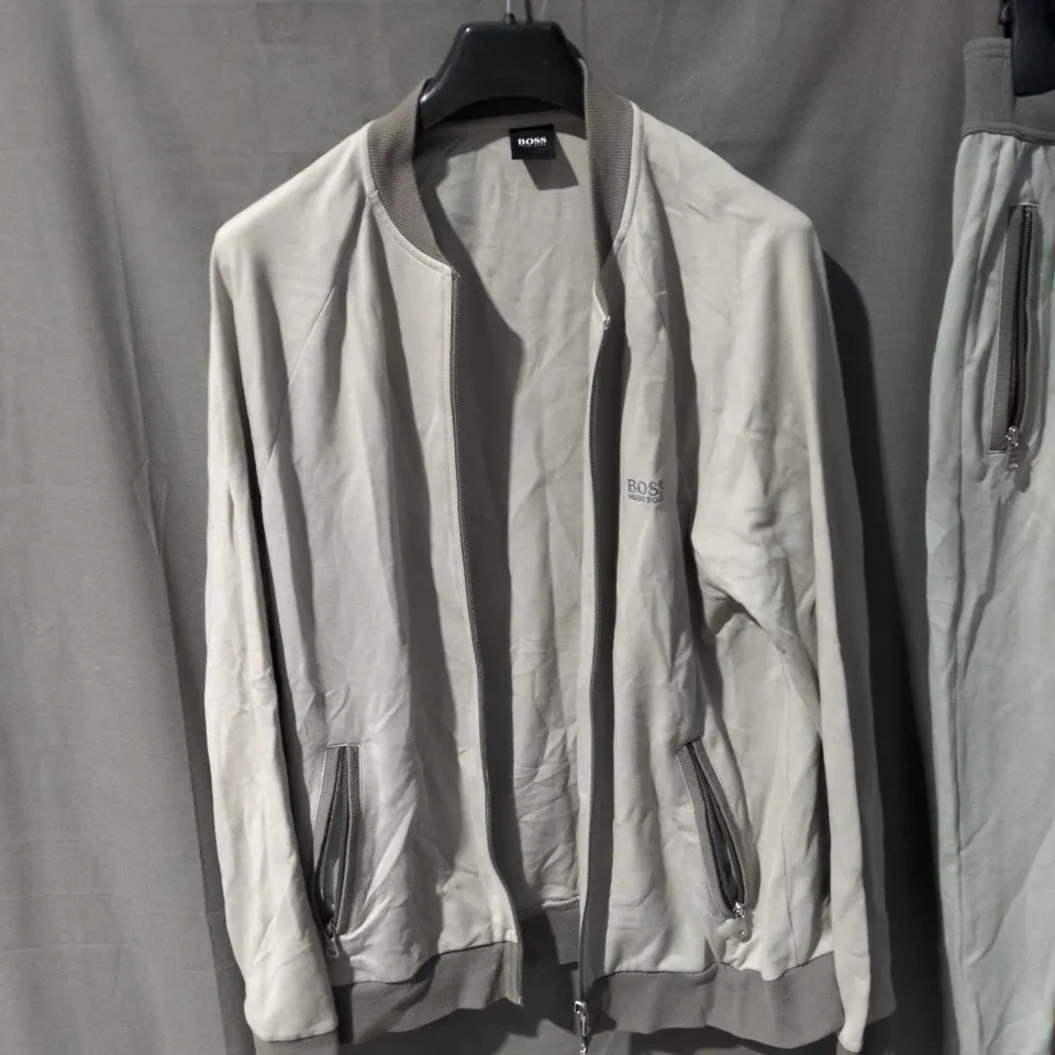 HUGO BOSS TRACKSUIT – LIGHT GREY SET - SIZE M