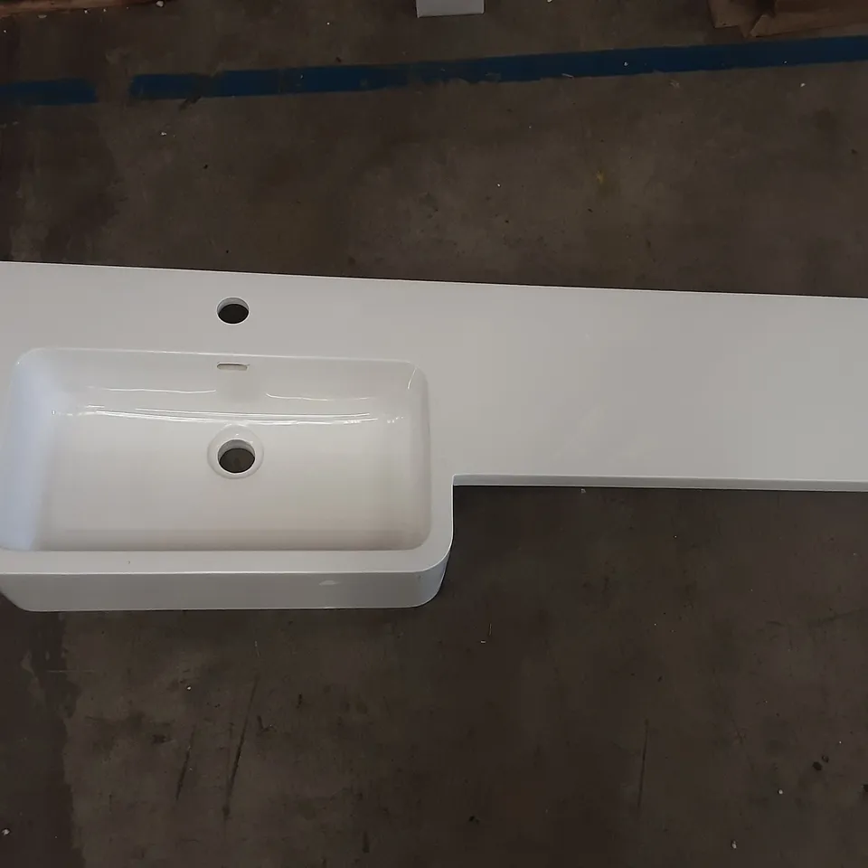 COMPOSITE 1 TAP WHITE VANITY UNIT BASIN