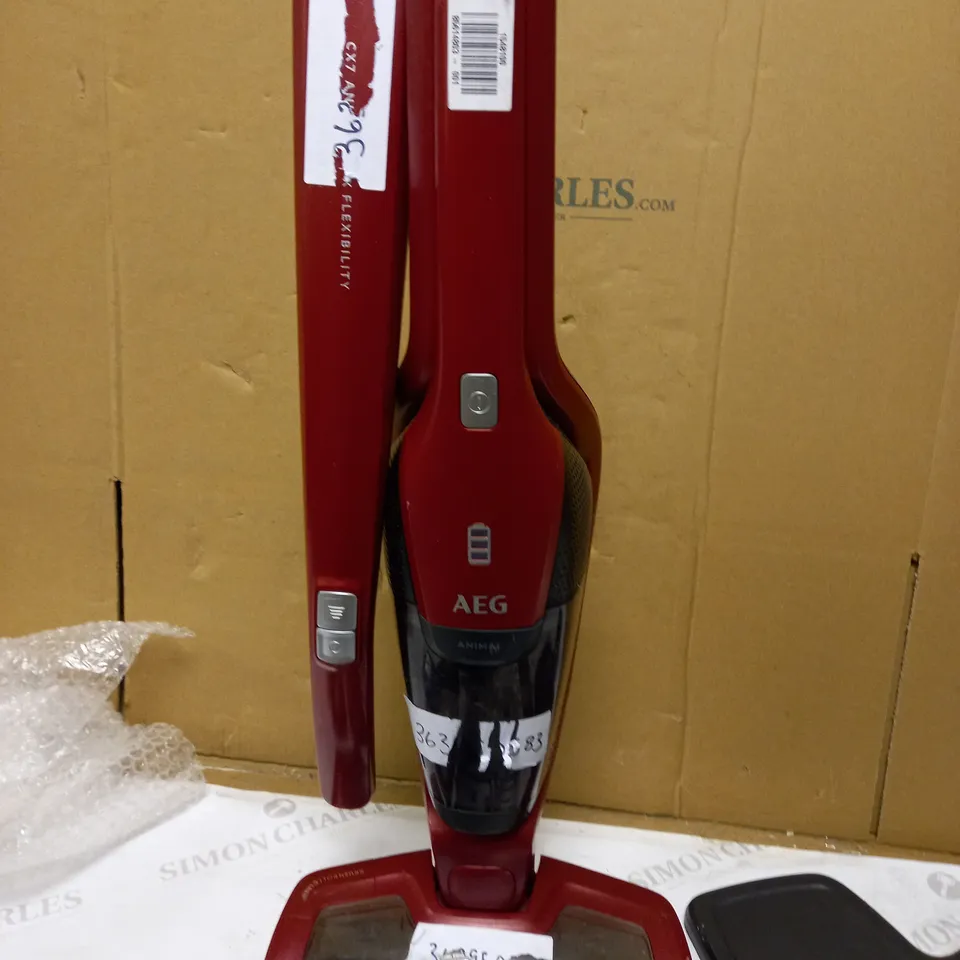 AEG ANIMAL 2 IN 1  CORDLESS VACUUM CLEANER 