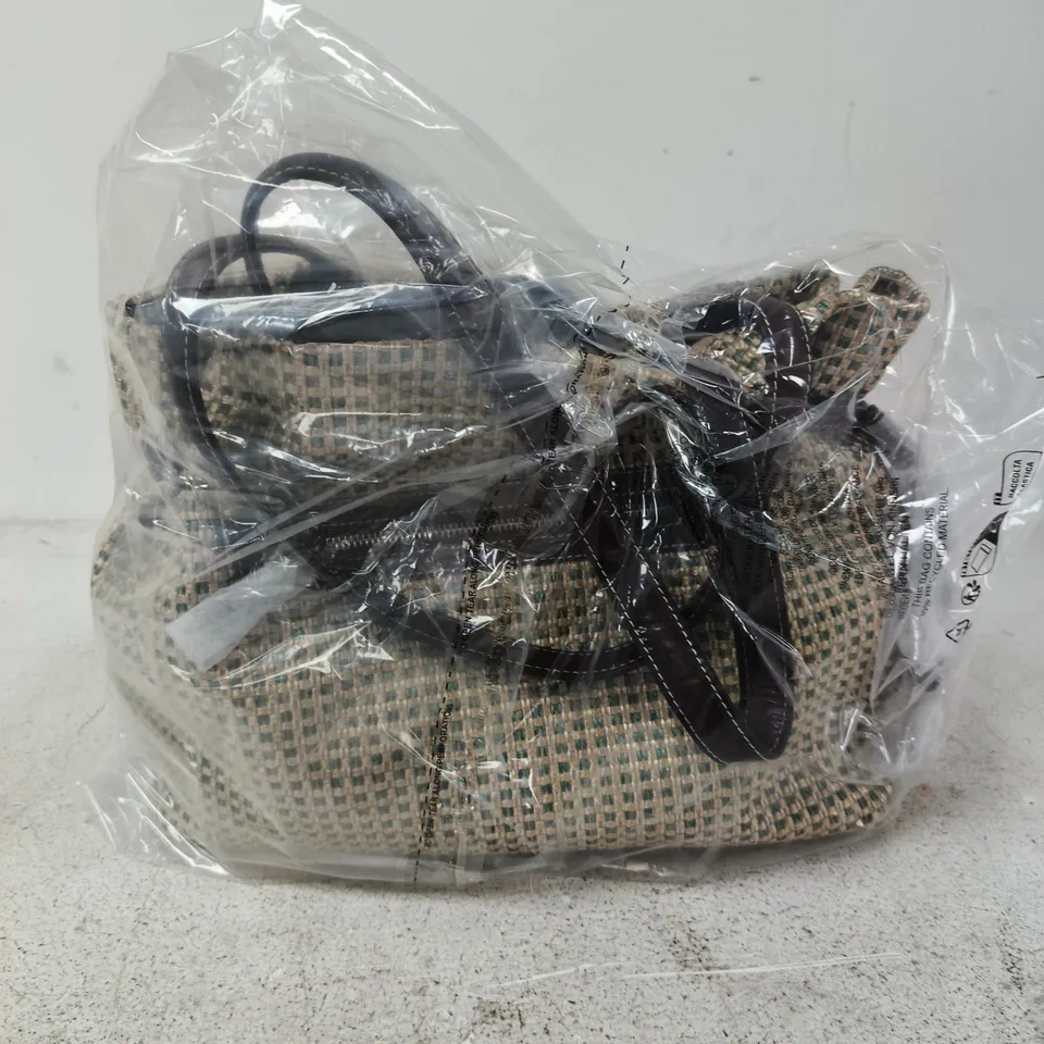 OSPREY LONDON THE PIA HOBO BAG