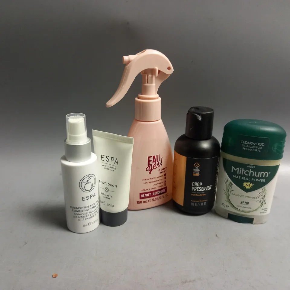 APPROXIMATELY 30 ASSORTED HEALTH AND BEAUTY PRODUCTS TO INCLUDE MANSCAPED CROP PRESERVER EPSA HAND SPRAY, EAU YES BODY MIST 