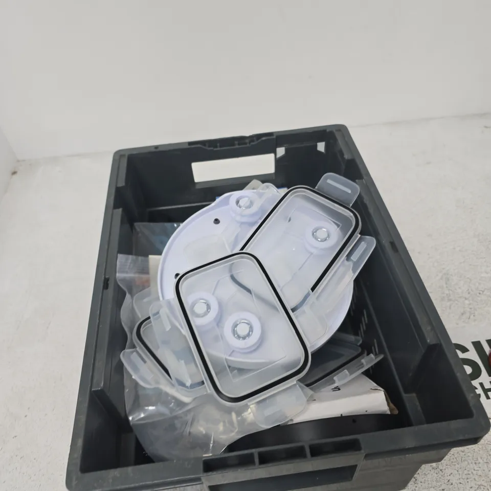TOTE OF APPROXIMATELY 12 ASSORTED ITEMS TO INCLUDE: 20MM FULL BULLNOSE 