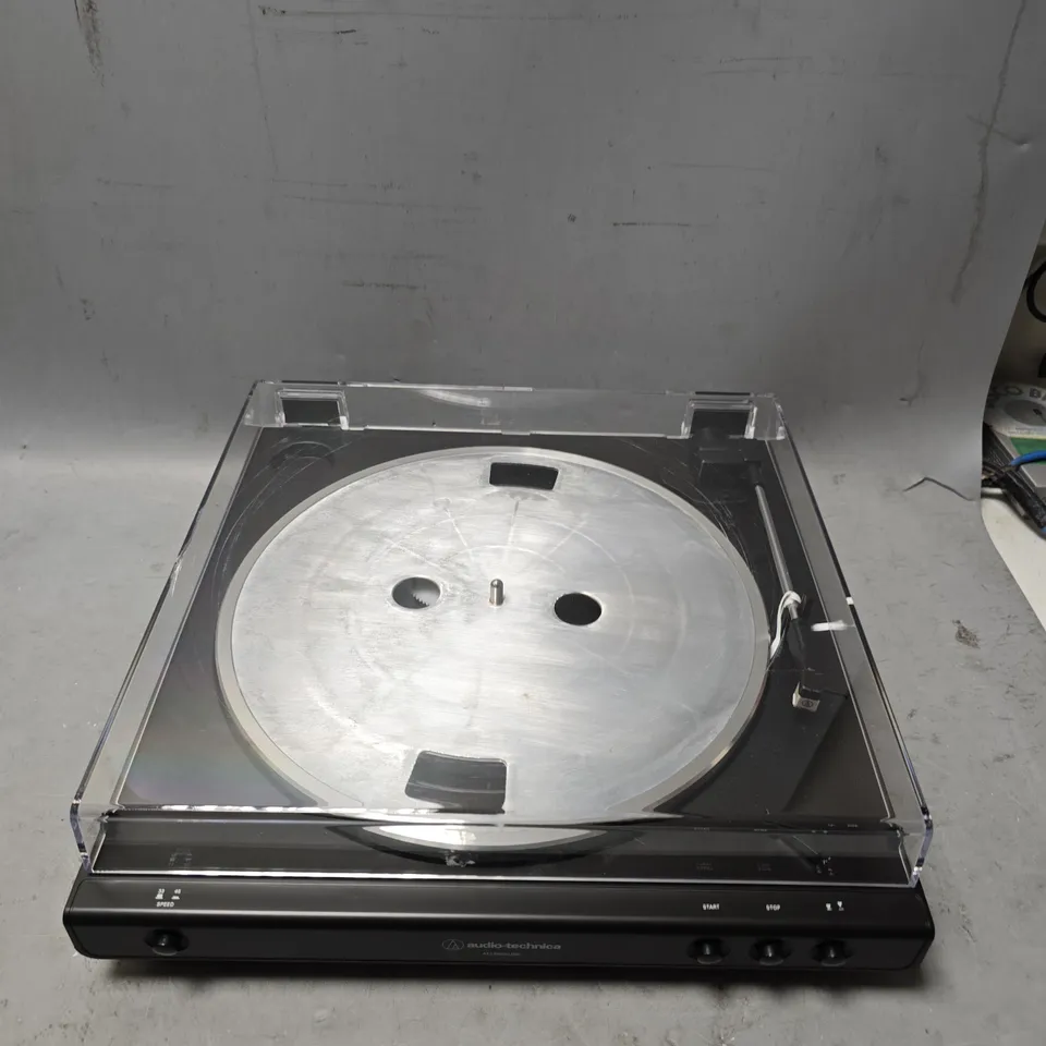 BOXED AUDIO TECHNICAL AT-LP60XUSB TURNTABLE - BLACK