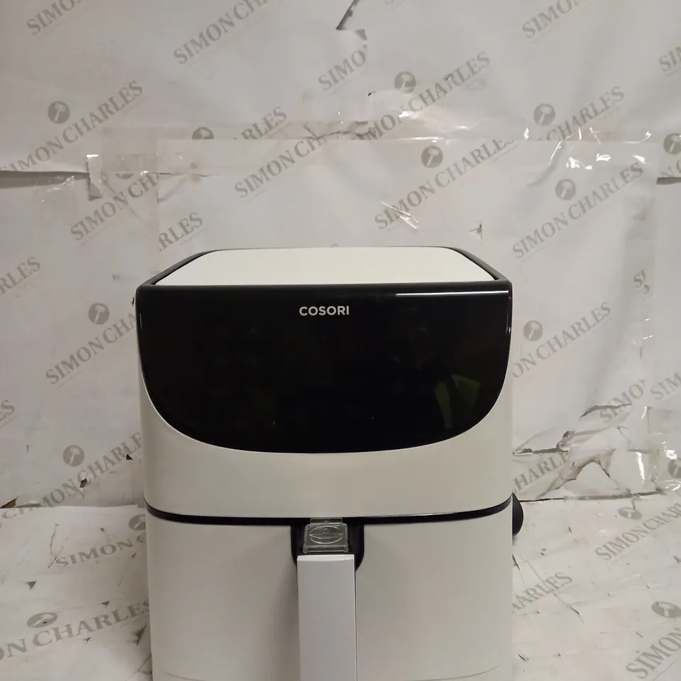 COSORI AIR FRYER 1700W MAX XXL 5.5L DIGITAL TOUCHSCREEN - WHITE