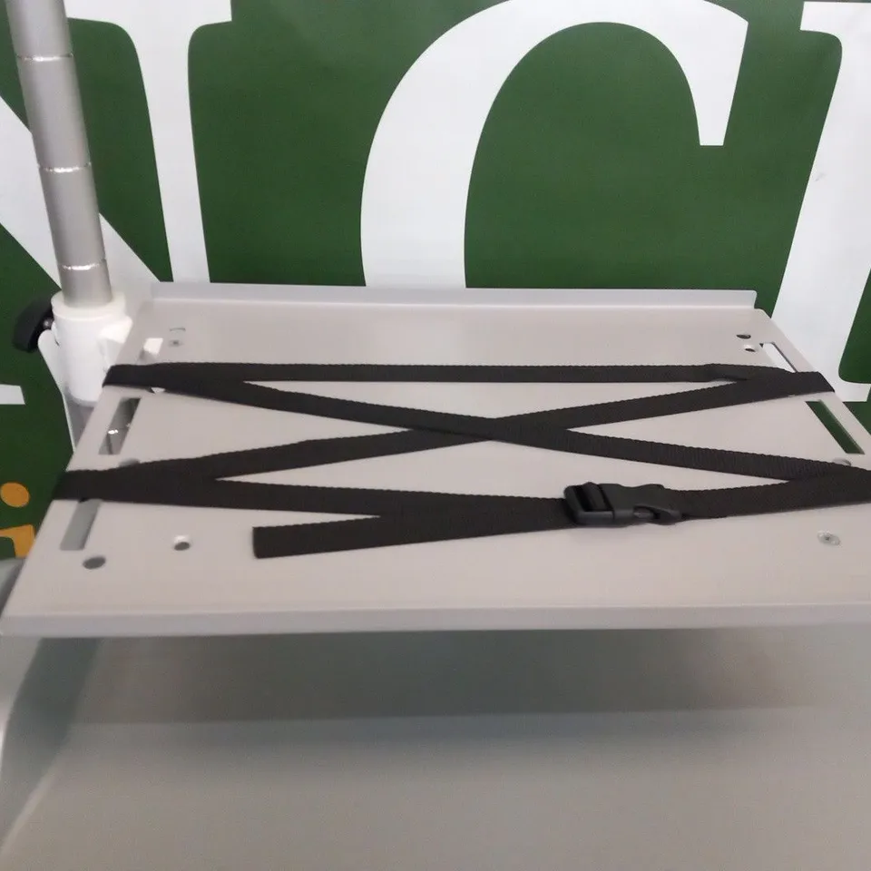 ZARGES TROLLEY RESUSITATION CLIN CART EMERGENCY TROLLEY WITH LOCK