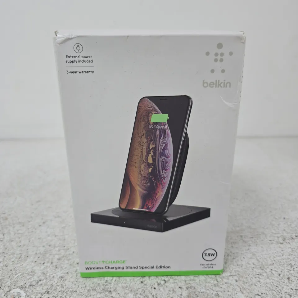 BELKIN BOOSTCHARGE WIRELESS CHARGING STAND SPECIAL EDITION