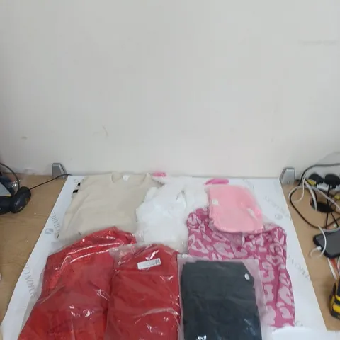 BOX OF ASSORTED CLOTHING ITEMS TO INCLUDE JUMPERS, CARDIGANS, TOPS ETC