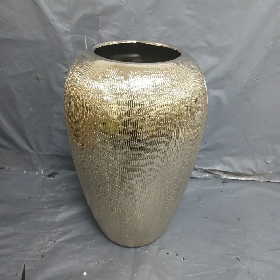 MICHELLE KEEGAN DIRTY MARK VASE
