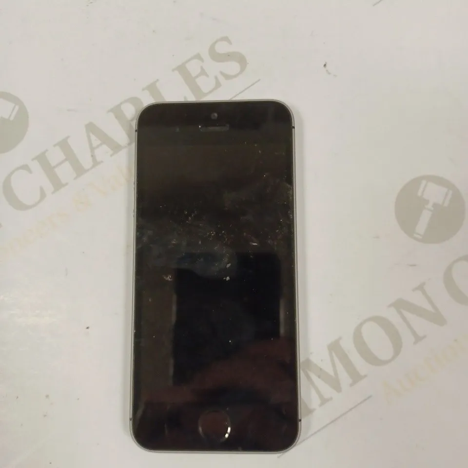 APPLE IPHONE SE SMARTPHONE 