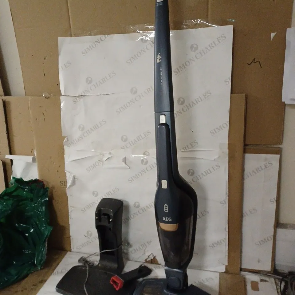 AEG CX7-2-I360 CORDLESS 2-IN-1 STICK VACUUM CLEANER