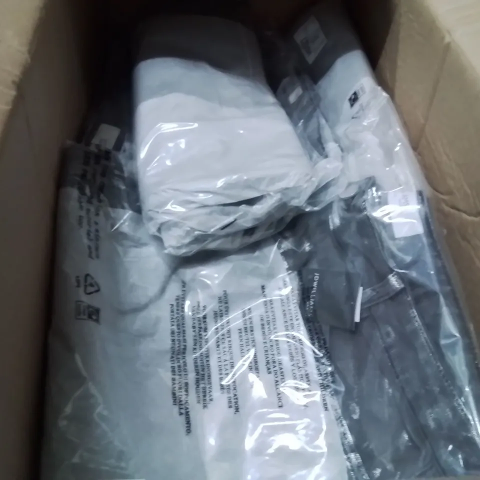 BOXED BRAND NEW APPROXIMATELY 10 JD WILLIAMS METALLIC WIDE LEG JEANS SIZE 16