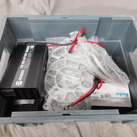 APPROXIMATELY 10 ASSORTED VEHICLE PARTS & ACCESORIES 