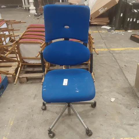 STEELCASE OFFICE CHAIR