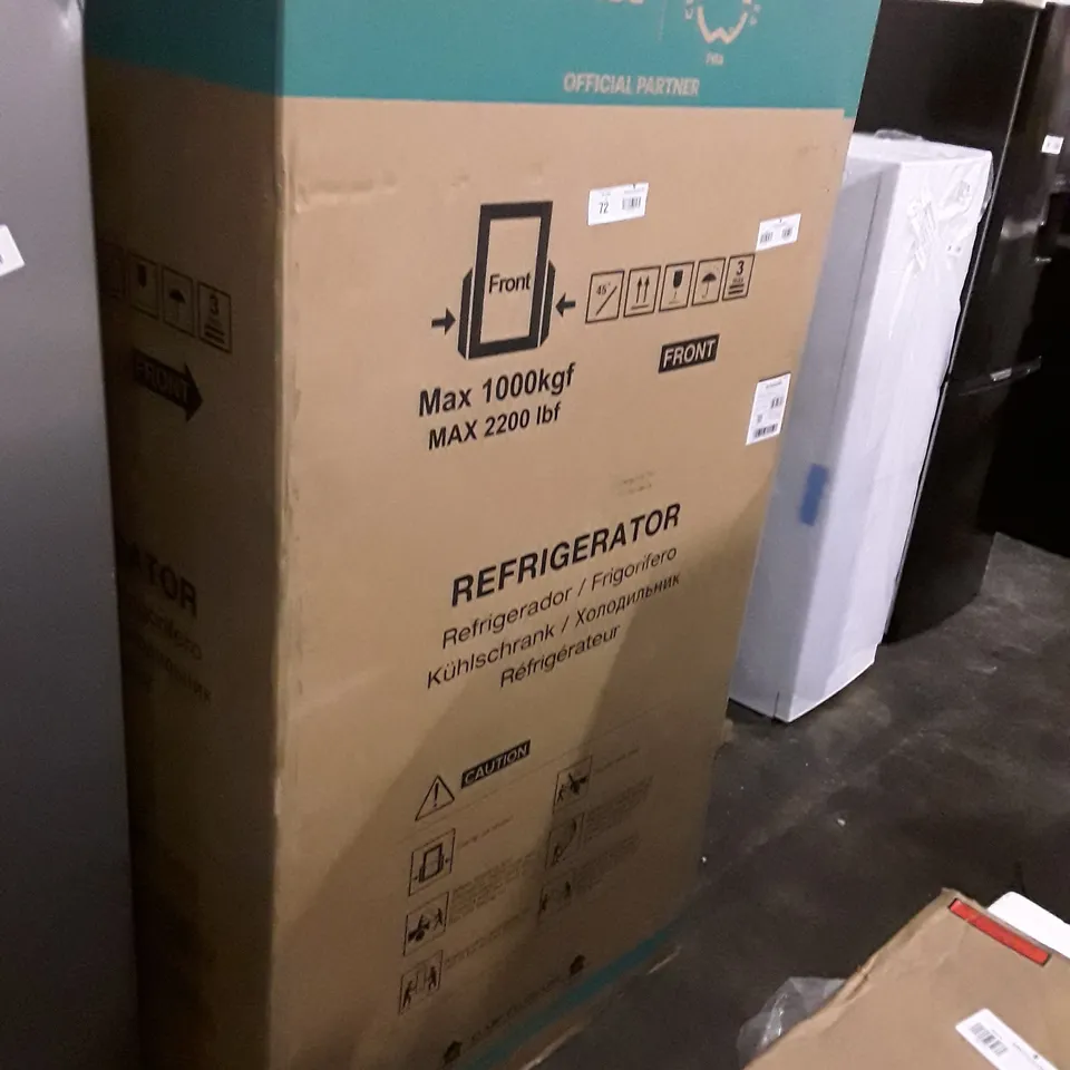 BOXED HISENSE RQ758N4SWSE PUREFLAT 90CM CROSS DOOR, AMERICAN FRIDGE FREEZER - STAINLESS STEEL