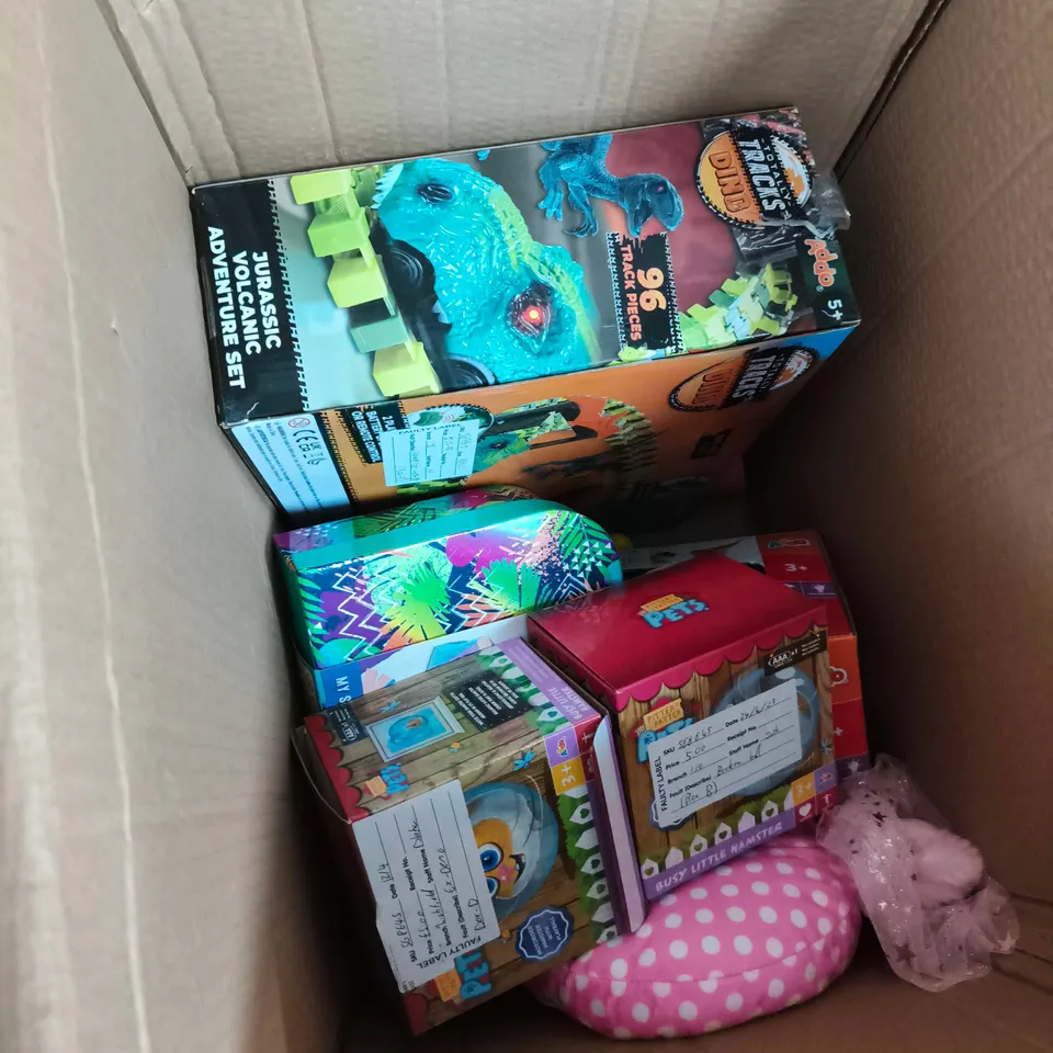 BOX OF APPROXIMATELY 7 ASSORTED TOYS INCLUDING MUNCH - A - SAURUS MAYHEM AND WALK ALONG CAT