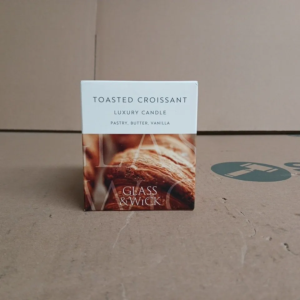 Glass & Wick Toasted Croissant Luxury Candle