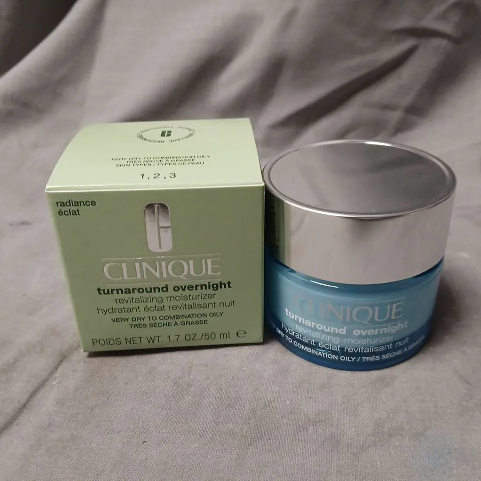 CLINIQUE TURNAROUND OVERNIGHT REVITALIZING MOISTURIZER – 50 ML – BOXED
