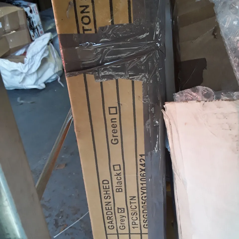 LOT OF 8 ASSORTED ITEMS TO INCLUDE GARDEN SHED, AWNING, BEDFRAME PARTS AND PVCU FOLDING DOORS / COLLECTION ONLY
