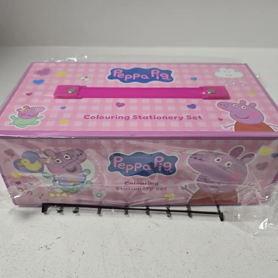 SEALED PEPPA PIG COLOURING STATIONERY SET