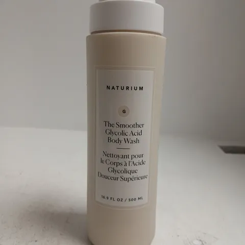 NATURIUM THE SMOOTHER GLYCOLIC ACID BODY WASH – 500 ML, PUMP BOTTLE